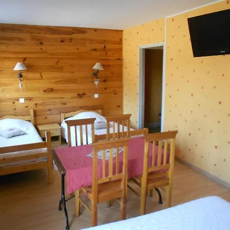 Hotel L'oree Du Bois 2*