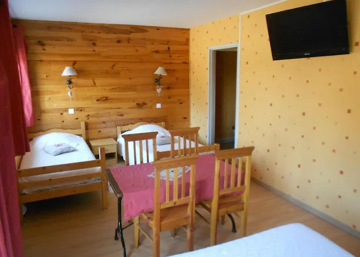 Hotel L'oree Du Bois 2*